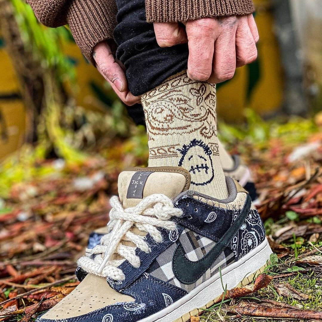 Paisley Beige | Travis Scott Crew Socks
